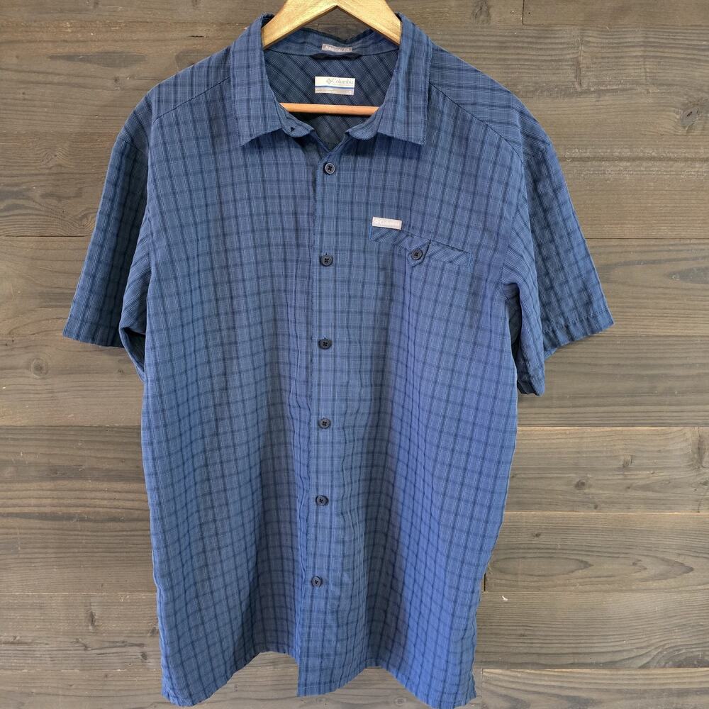 Columbia Men’s L Blue Plaid Short Sleeve Button Up Shirt Regular Fit Outdoor